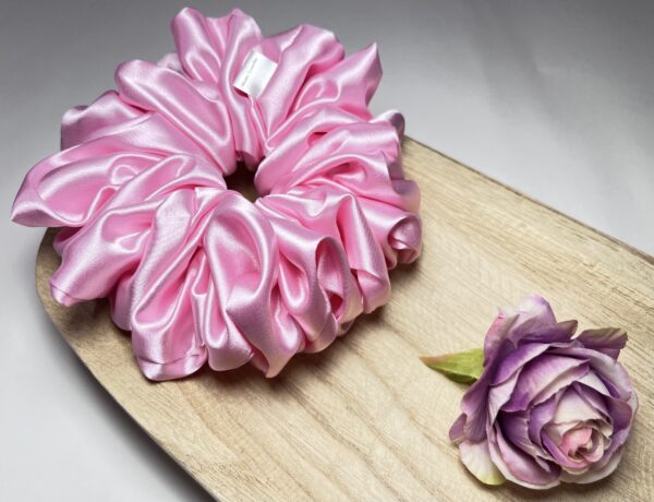 Scrunchie jednolite cukierkowy róż