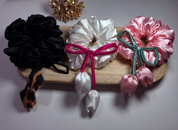 Scrunchie jednolita z dodatkiem - Czarny Tulipan - obrazek 2
