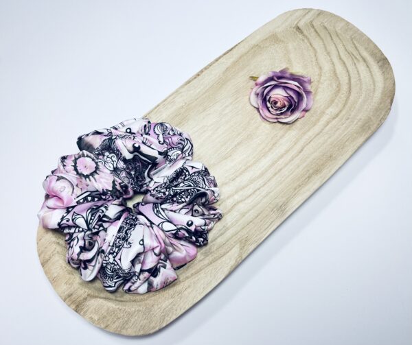 Scrunchie wzorzysta Delikatna Fantazja