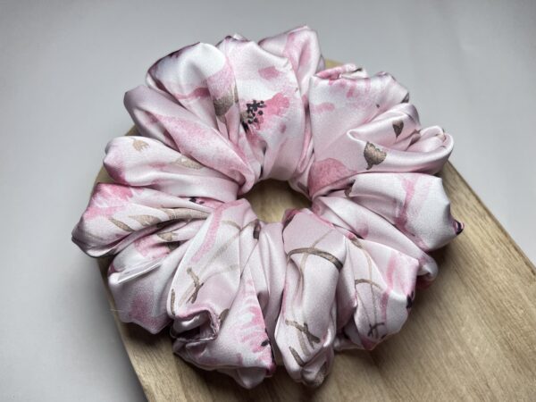 Scrunchie wzorzysta Dotyk Wiosny - obrazek 2