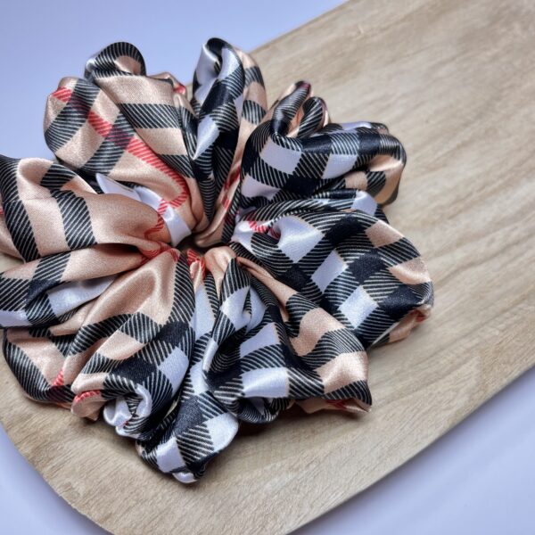 Scrunchie London Vibe