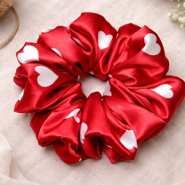 Scrunchie Satynowe Serce